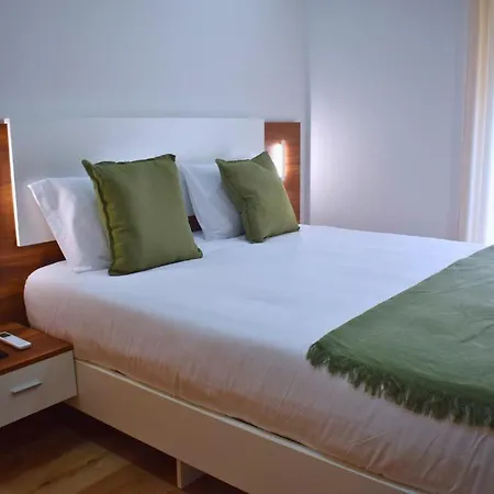 Alojamento de Acomodação e Pequeno-almoço Casa Da Portela By Regalenga 4*