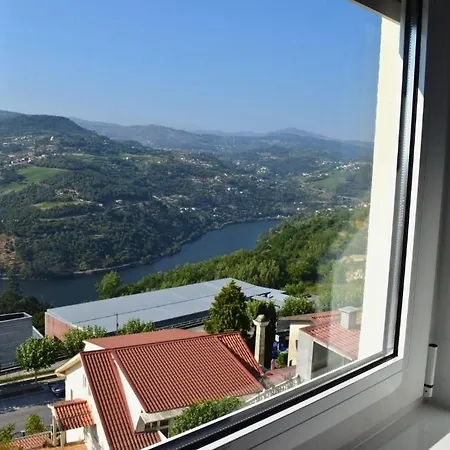 Alojamento de Acomodação e Pequeno-almoço Casa Da Portela By Regalenga 4*
